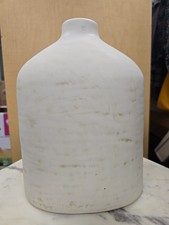 Distressed ceramic vase d'occasion  Expédié en Belgium