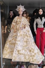 CAPE ET ROBE DE VANESSA GRACEFUL REIGN INTEGRITY TOYS FASHION ROYALTY , usado comprar usado  Enviando para Brazil