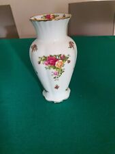 Vaso royal albert usato  Roma