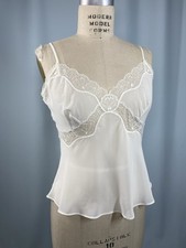 Usado, Camiseta Vintage TAMANHO 36 MÉDIA transparente marfim branco VANITY FAIR renda clássica comprar usado Usado, Camiseta Vintage TAMANHO 36 MÉDIA transparente marfim branco VANITY FAIR renda clássica comprar usado  Enviando para Brazil