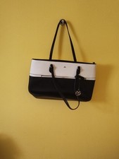 Borsa pelle bianca usato  Catania