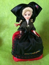 Poupee folklorique régionale d'occasion  Évin-Malmaison