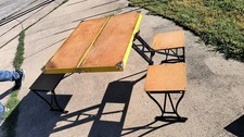 Conjunto de mesa e cadeira dobrável vintage Milwaukee Handy Stamping Co feito nos EUA amarelo comprar usado  Enviando para Brazil