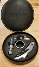 Juego de Regalo Abridor de Vino Kit Sacacorchos Deluxe Acero Inoxidable 4 Piezas y Estuche Nuevo segunda mano  Embacar hacia Mexico