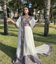 Beautiful lavish looking for sale  Lanham