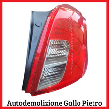 Fanale posteriore destro usato  Taranto