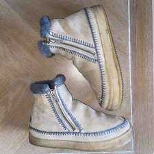 Laidback london suede for sale  Manassas