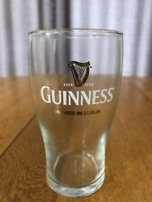 GUINNESS BEER VIDRO TULIPA FABRICADO EM DUBLIN EST 1759 HARPA DOURADA BOM, usado comprar usado  Enviando para Brazil