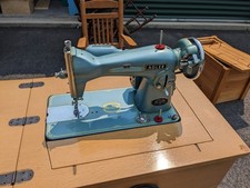 Deluxe sewing machine for sale  Norway