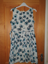 Ladies flower patterned for sale  COTTINGHAM