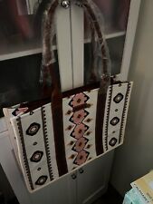 Wan kelo women for sale  Fayetteville