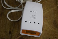 Carregador de bateria Sony CycleEnergy BCG-34HRMD AA AAA Ni-MH tela LCD branca comprar usado Carregador de bateria Sony CycleEnergy BCG-34HRMD AA AAA Ni-MH tela LCD branca comprar usado  Enviando para Brazil