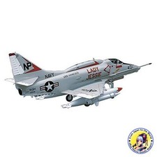 Skyhawk 1 32 d'occasion  Expédié en Belgium