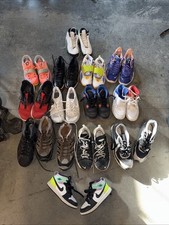 Lote de tênis Jordan e Nike.  13 pares.  Pacote batedor. Todos os tamanhos comprar usado  Enviando para Brazil