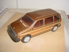 Plymouth voyager d'occasion  Expédié en Belgium