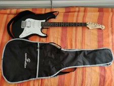 Chitarra elettrica yamaha usato  Italia