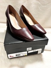 Womens size 9.5 for sale  Laveen