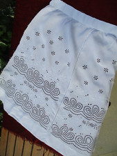 Hand embroidered canvas d'occasion  Expédié en Belgium