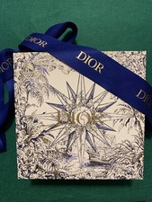 Scatola dior 23x22x10 usato  Fano
