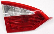 Usado, Lâmpada traseira lateral esquerda para motorista Ford Fiesta Sedan fabricante de equipamento original pontos de umidade D2BB13A603AA comprar usado  Enviando para Brazil