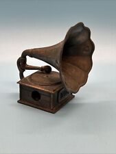 Vintage metal phonograph for sale Vintage metal phonograph for sale  Glastonbury