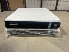 New tempurpedic luxebreeze for sale  Round Rock