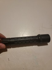 Lanterna tática compacta incandescente SureFire G2 resistente nitrolona preta comprar usado  Enviando para Brazil