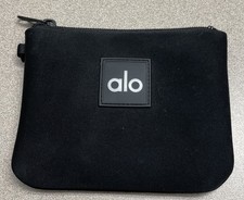 Bolsa de neoprene Alo Yoga preta pequena maquiagem bolsa de viagem com zíper logotipo grande comprar usado Bolsa de neoprene Alo Yoga preta pequena maquiagem bolsa de viagem com zíper logotipo grande comprar usado  Enviando para Brazil