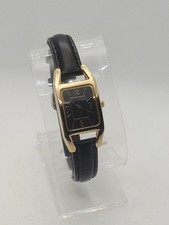 Relógio feminino tom dourado e preto.  comprar usado  Enviando para Brazil