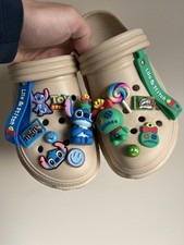 Lot crocs jibbitz d'occasion  Paris XII