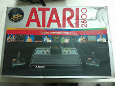 CONSOLE ATARI 2600 CON 1 Joysticks E SCATOLA non testato comprar usado  Enviando para Brazil