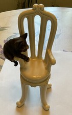 Estatueta de porcelana vintage gato escalada branca cadeira de encosto alto M. Takai Japão, usado comprar usado  Enviando para Brazil