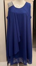 Elegante robe habillee d'occasion  Le Chesnay