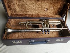 Bom trompete usado Eb "Amati Kraslice" comprar usado  Enviando para Brazil