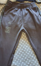 Adidas yeezy calabasas usato  Capranica