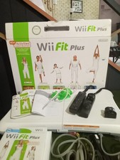 Usado, Console WII e Fit Plus com placa de equilíbrio usada com instruções boas 4 idosos comprar usado Usado, Console WII e Fit Plus com placa de equilíbrio usada com instruções boas 4 idosos comprar usado  Enviando para Brazil