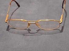 Lunettes bourgeois modèle d'occasion Lunettes bourgeois modèle d'occasion  Baillargues