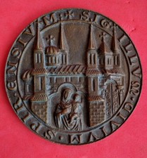 Antico medaglione medievale usato  Pescara