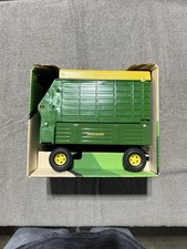 Vagão forragem vintage Ertl John Deere modelo escala 1/16 #510 brinquedo réplica fazenda comprar usado  Enviando para Brazil