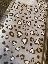 Capa iPhone 11 padrão coração leopardo chita com para-choque embutido e tela profissional comprar usado  Enviando para Brazil