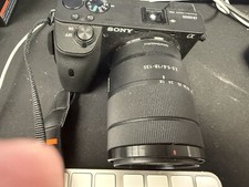 Câmera sem espelho Sony a6600 com lente 18-135mm comprar usado  Enviando para Brazil
