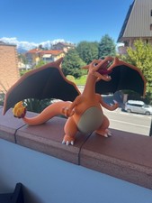 Pokémon charizard action usato  Lissone