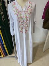 Caftan marocain brodé d'occasion  Chelles