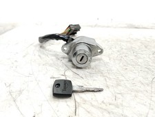 triumph thruxton 900 comprar usado triumph thruxton 900 comprar usado  Enviando para Brazil