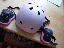 Childs protective pink for sale Childs protective pink for sale  NELSON