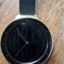Relógio feminino DKNY envoltório duplo preto sobre detalhes em ouro preto, usado comprar usado  Enviando para Brazil