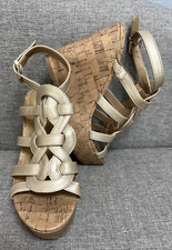 Women report strappy for sale  Twentynine Palms