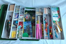 Kit accessori pesca usato  San Lazzaro di Savena