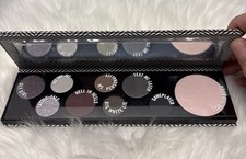 Paleta de Sombras MAC Makeup Basic B*TCH Limitada comprar usado Paleta de Sombras MAC Makeup Basic B*TCH Limitada comprar usado  Enviando para Brazil