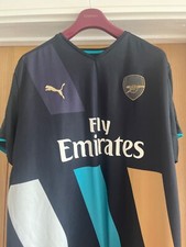 Arsenal 2015 2016 for sale  READING